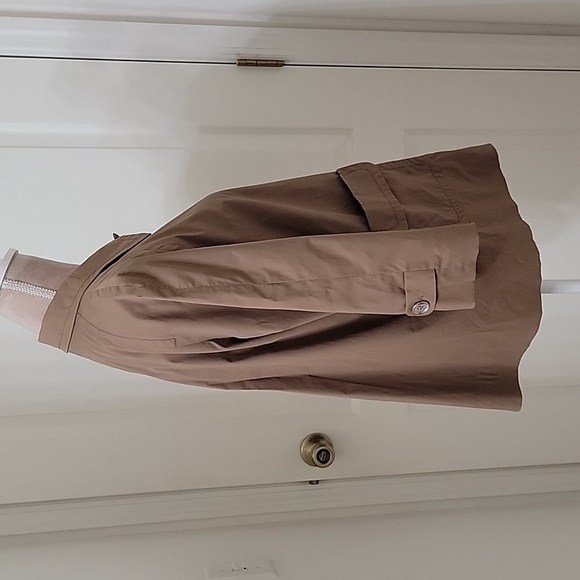 Michael Kors, SIze 10 Beige / Khaki Jacket, A-Line Style, Excellent Used Cond. - Picture 5 of 11